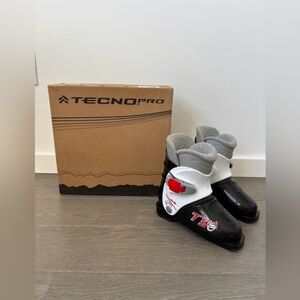 | Tecno Pro | T30 | Alpine Ski Boots Kids Mondo size 20.5